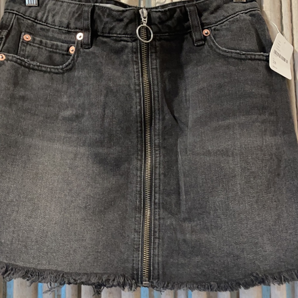 Free People Black Frayed Denim Mini Skirt sz 28